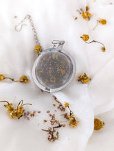 Load image into Gallery viewer, Loose Leaf Tea Clam Infuser
